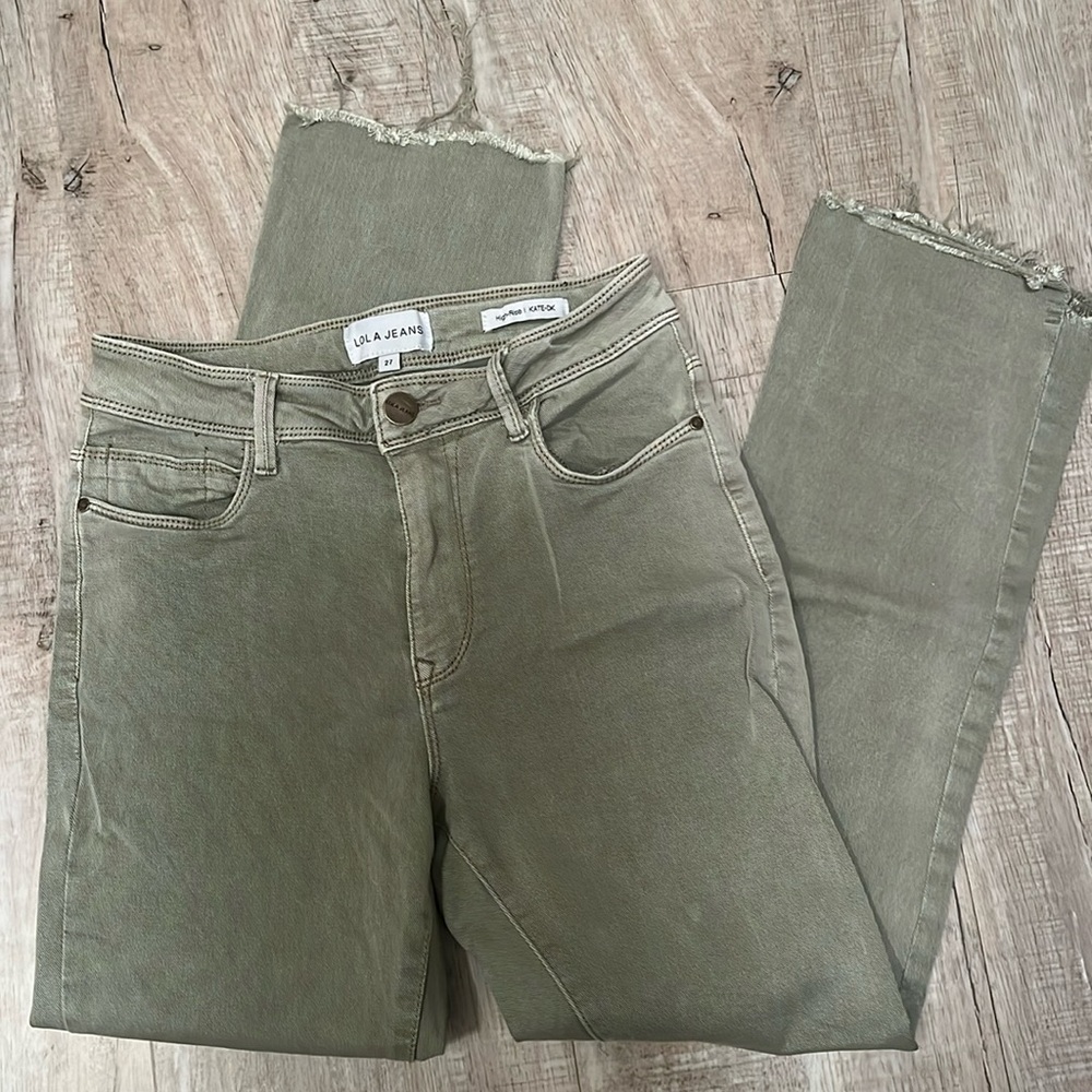 Lola jeans. So comfy!!! Ankle length